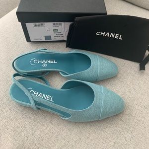 Brand New Chanel 21S slingback flat in denim Blue